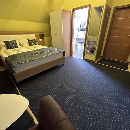 C&S Hotel Pinneberg Eksteriør billede