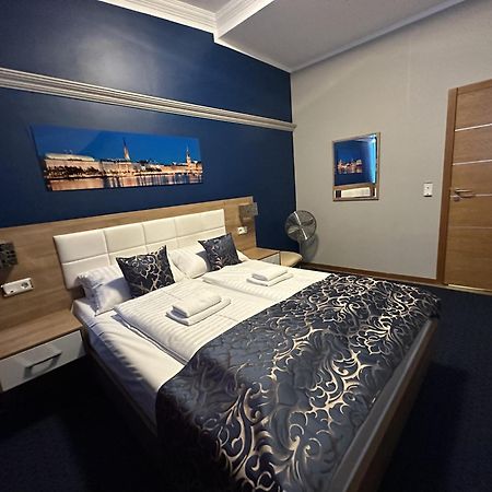 C&S Hotel Pinneberg Eksteriør billede
