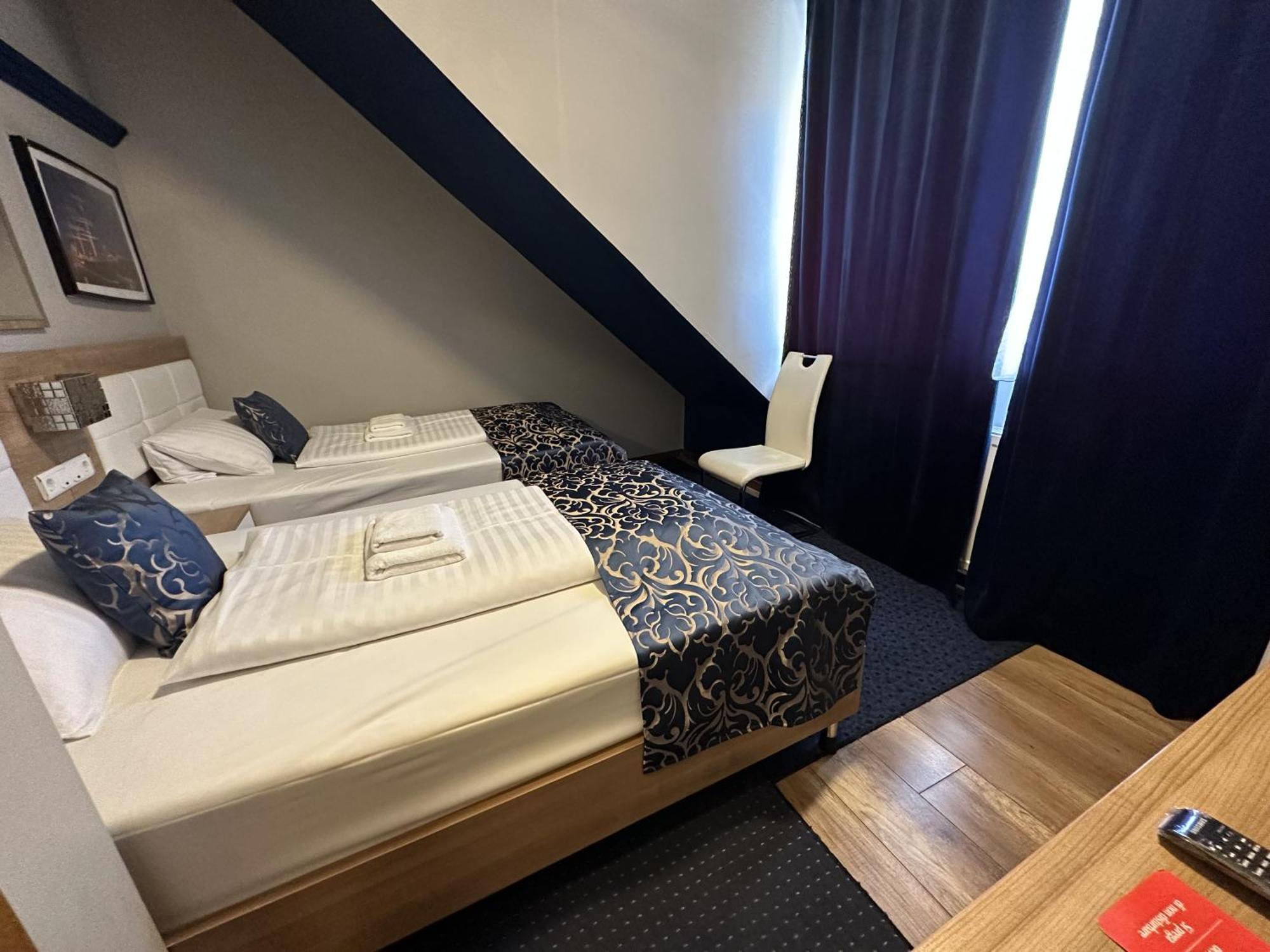 C&S Hotel Pinneberg Eksteriør billede