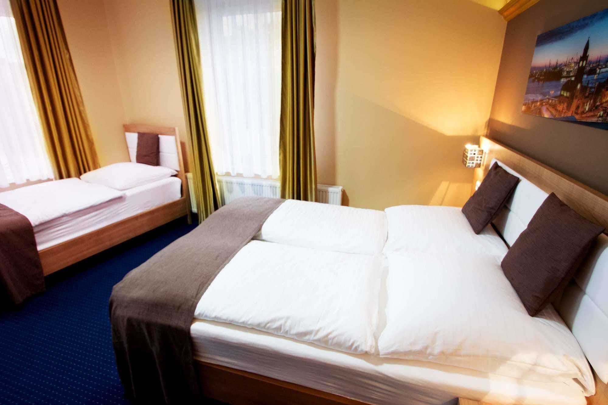 C&S Hotel Pinneberg Eksteriør billede