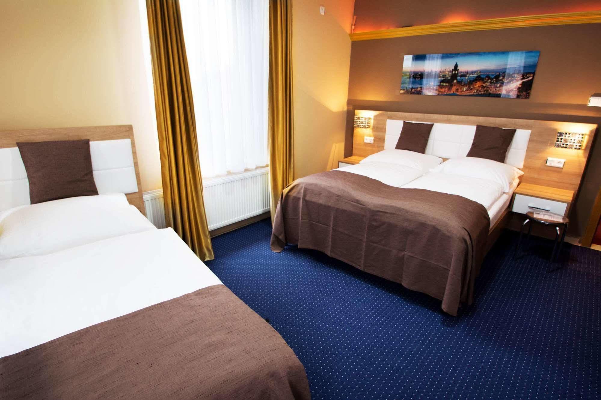 C&S Hotel Pinneberg Eksteriør billede